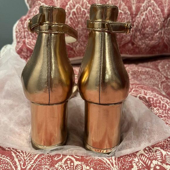 Halston Rose Gold heels size seven worn once - Picture 4 of 8